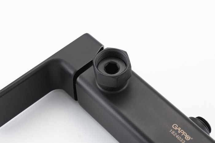 Душевая стойка со смесителем Gappo G18 G2418-26 латунь, черная