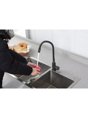 Смеситель для кухни с гибким изливом Frud R42052-39, гибкий, черный