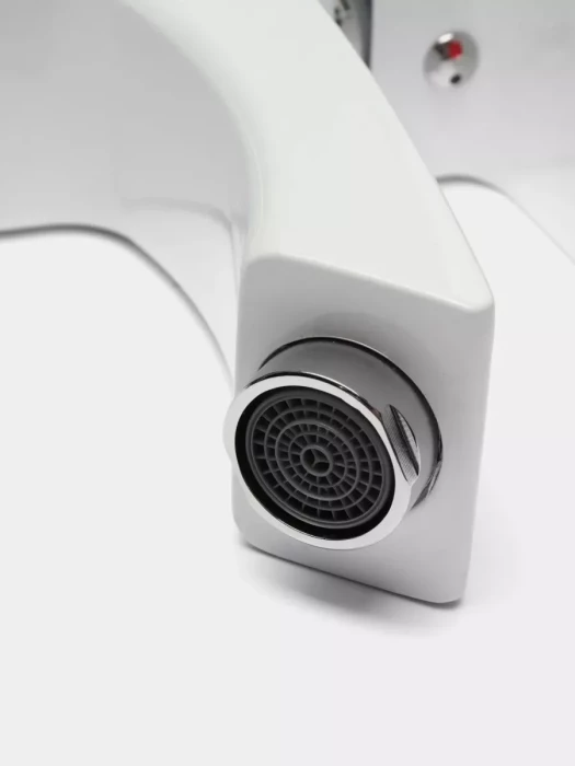 Смеситель Frud R10153, для раковины, белый, гибкий подвод, ручной