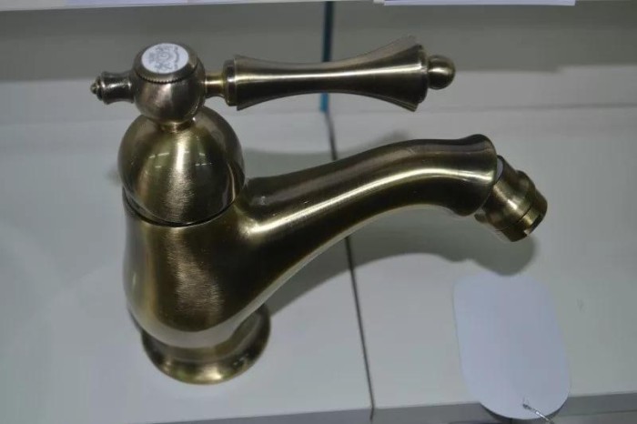 Смеситель для раковины Ganzer GZ77011D