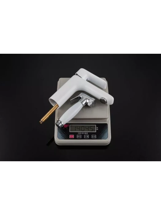 Смеситель для раковины с лейкой Gappo NOAR G1048-1, латунь в цвете белый/хром