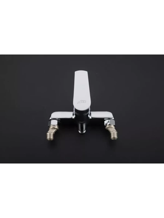 Смеситель Frud R22105, для ванны, с душевой лейкой, аэратор, хром