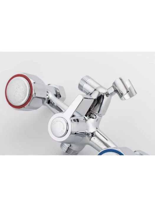 Смеситель для ванны Frud R22109 с душевой лейкой, двухвентильный, хром