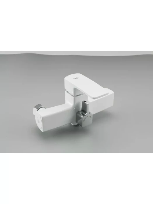 Смеситель для ванны Frud R22153 с душевой лейкой, однорычажный, белый/хром