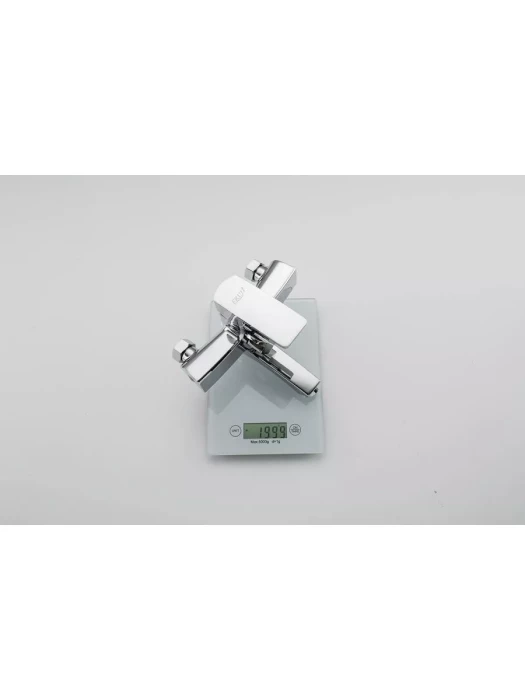 Смеситель для ванны Frud R32151 с душевой лейкой, однорычажный, хром